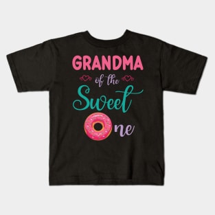 Grandma Of The Sweet One Donut Cake Happy To Me You Nana Kids T-Shirt